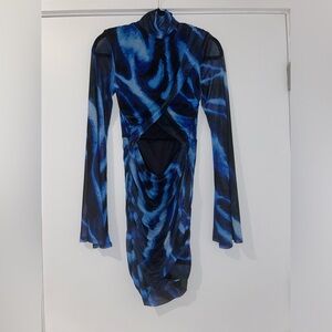 PrettyLittleThing Blue Abstract Print Mesh Cut Out Flared Sleeve Bodycon…